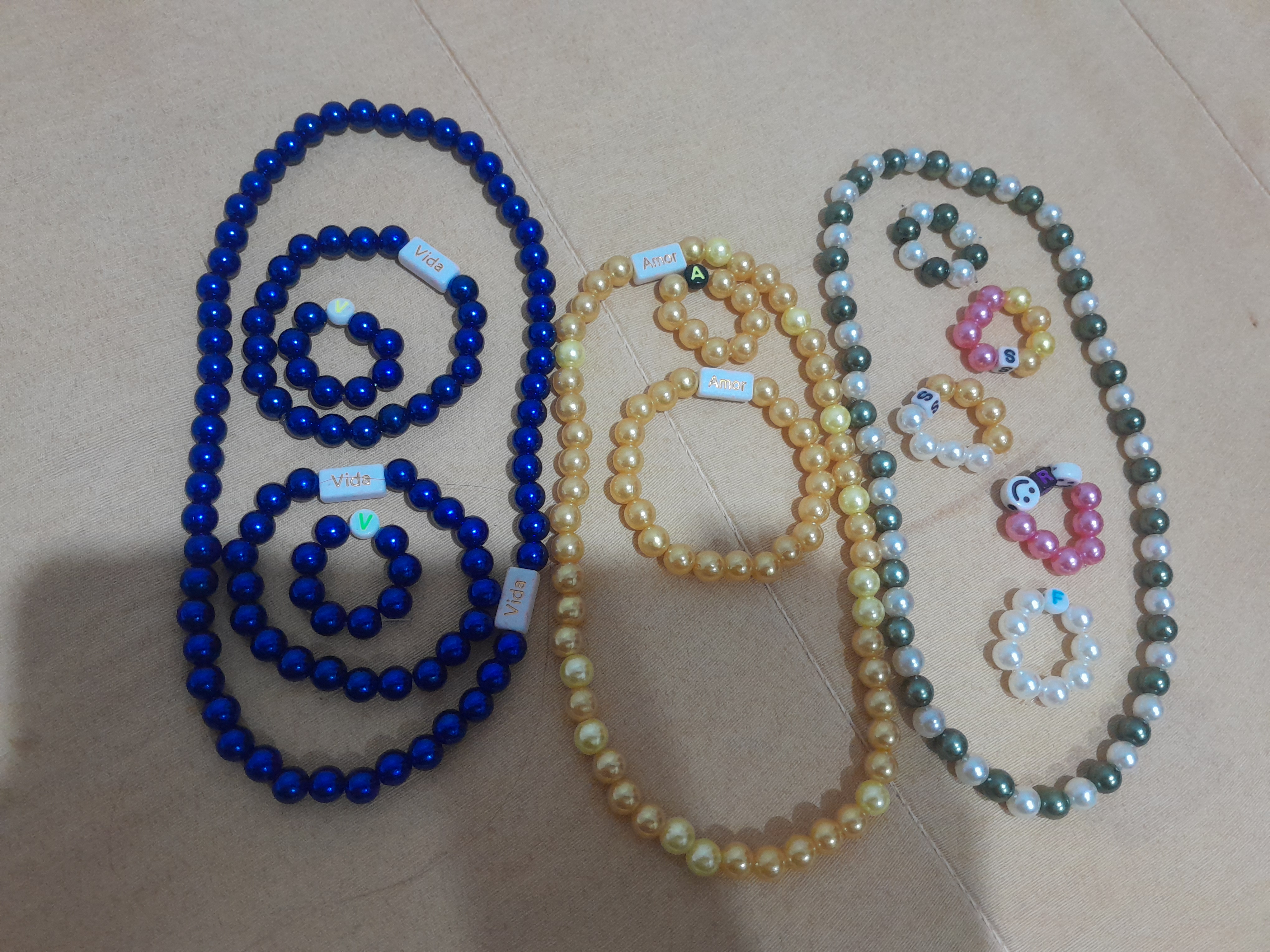 Social Kit de pulseira,colar e anel chamativo😍😍