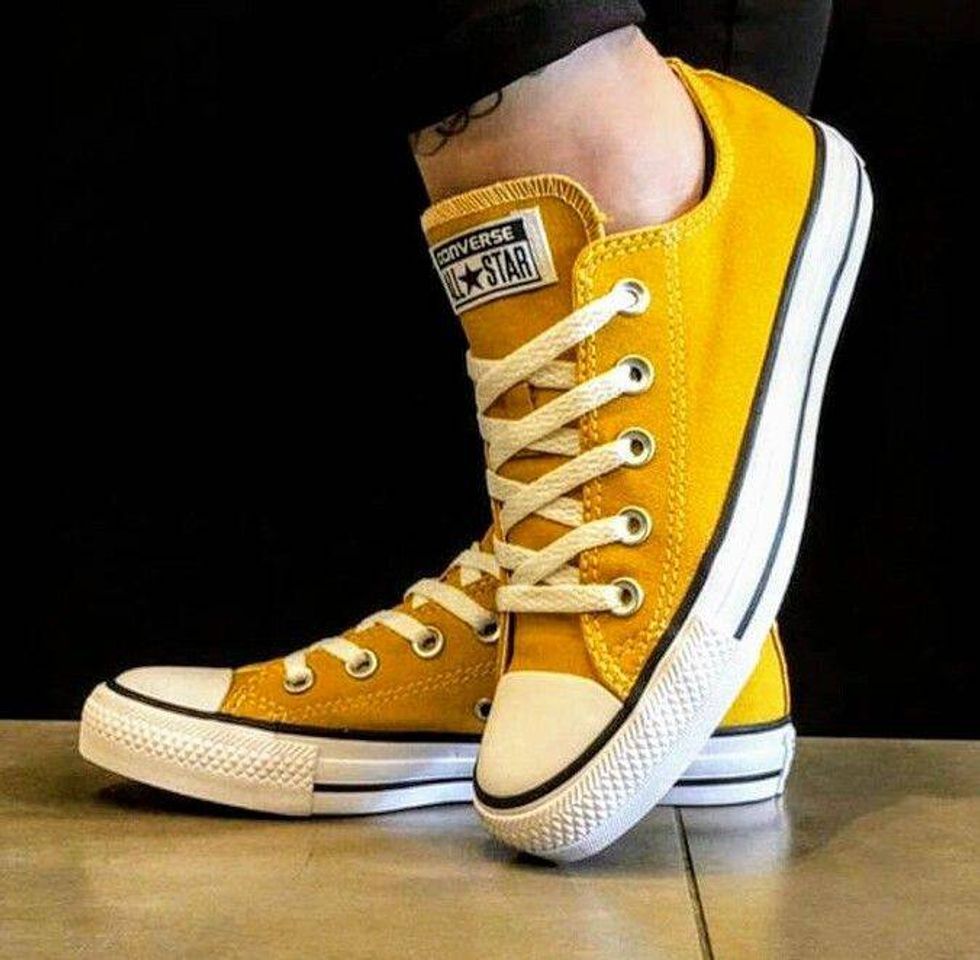 Moda all star cano baixo amarelo