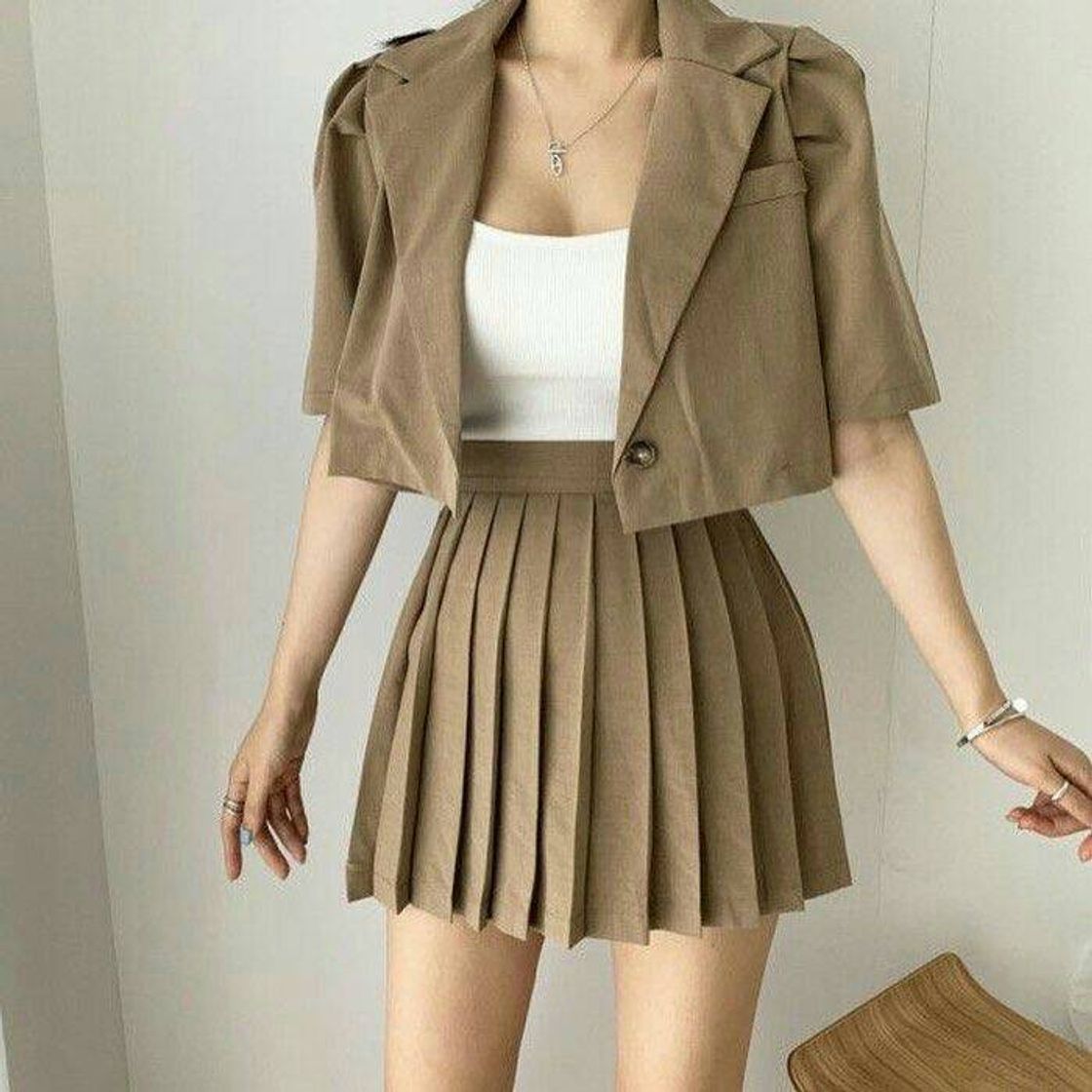 Fashion beige outfit