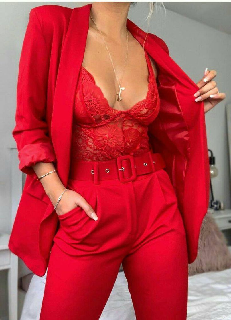 Fashion red look