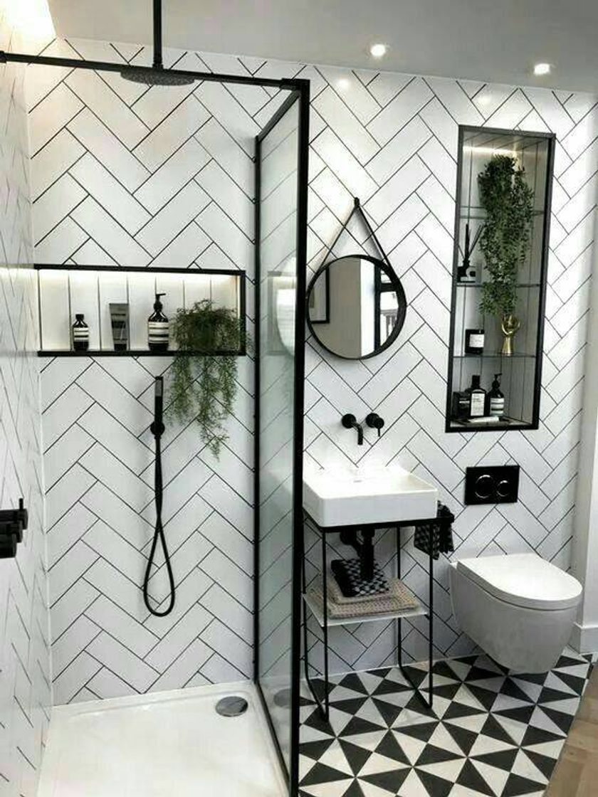 Fashion black and white bathroom