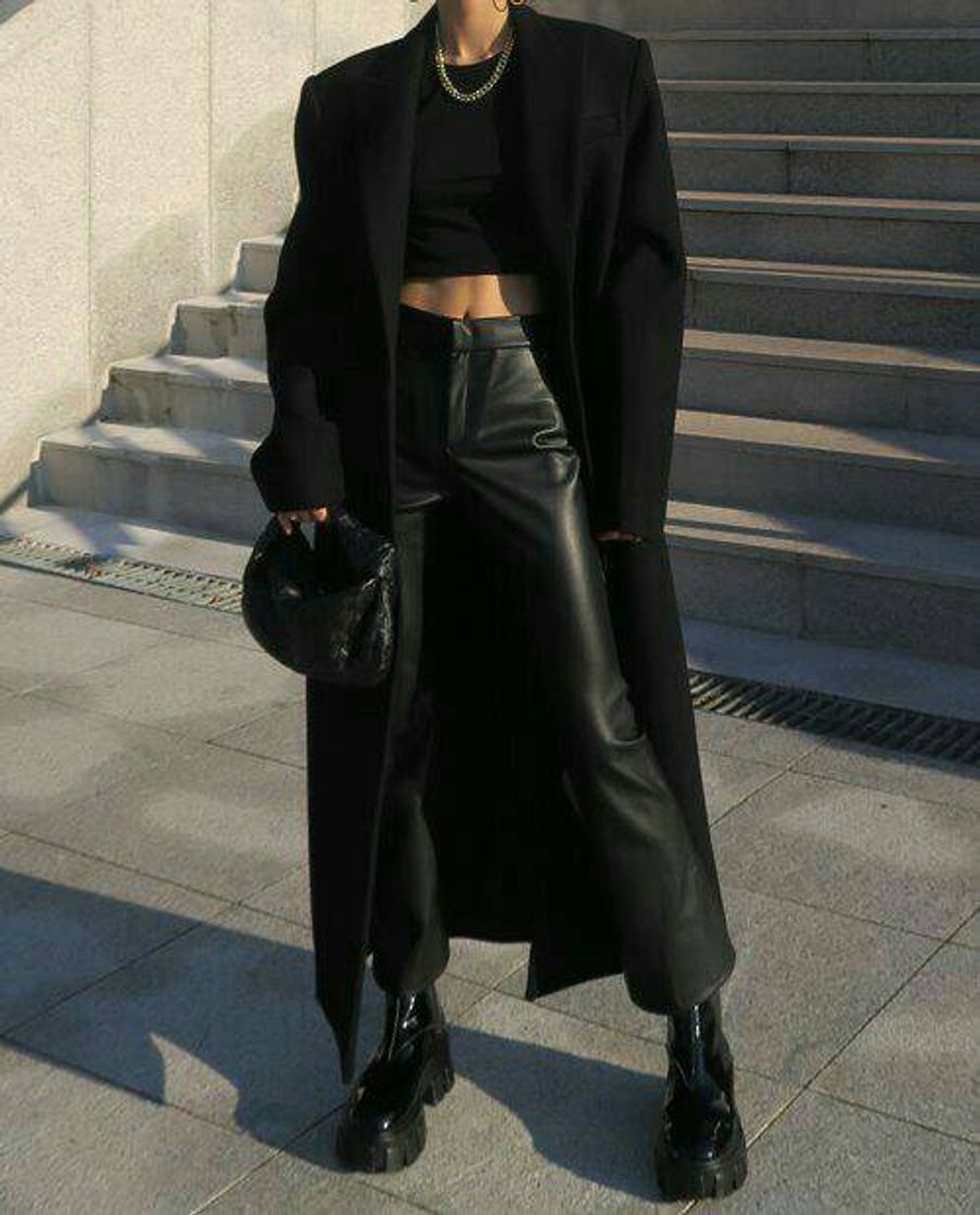 Fashion black outfit