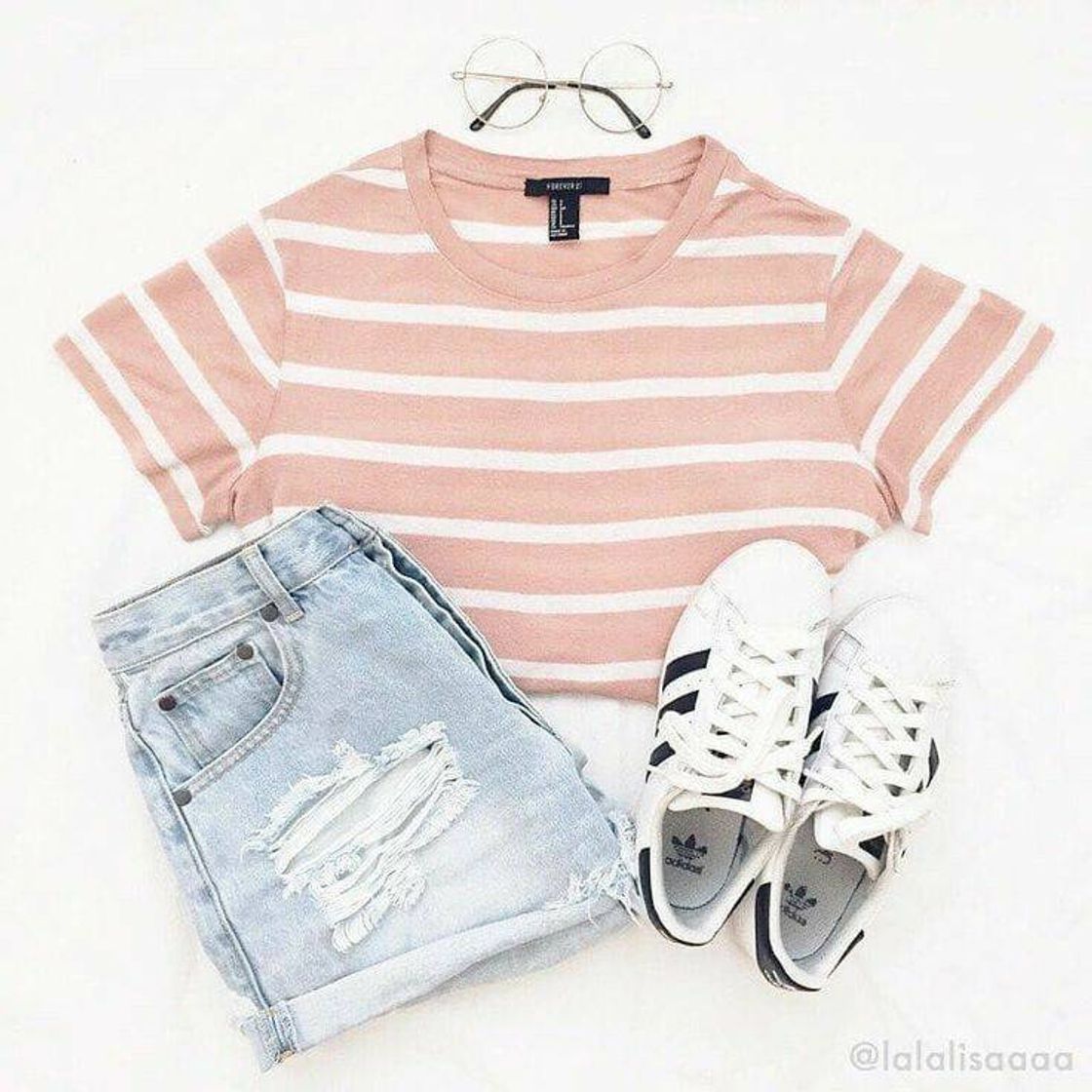 Moda 🌸☁️