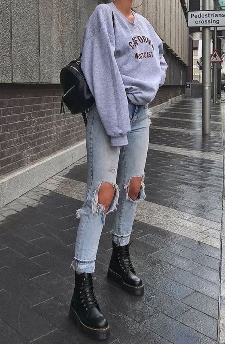 Social grunge aesthetic outfit 