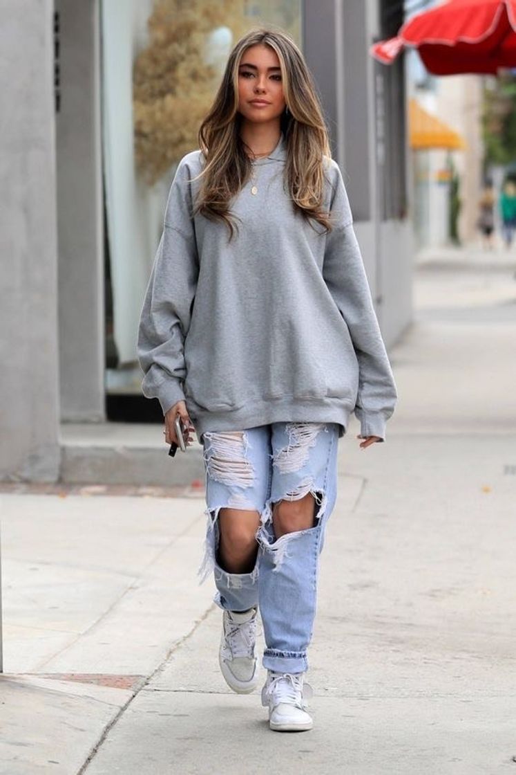 Social Maddison as outfit grunge aesthetic 