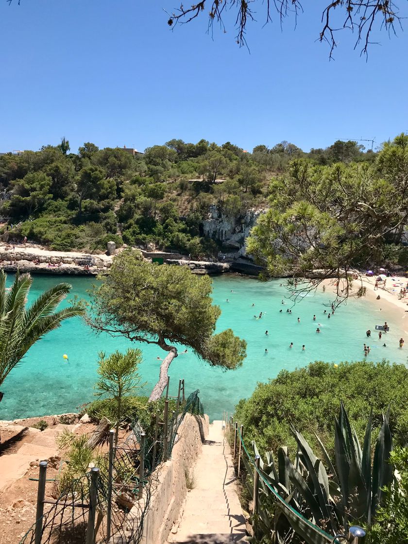 Lugar Cala Llombards