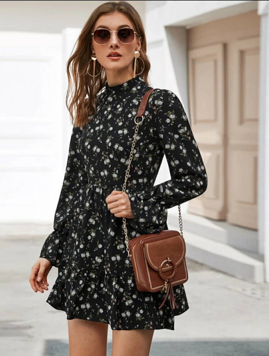 Vestido preto floral 