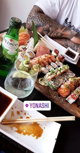 Restaurantes Yo Nashi Sushi Bar