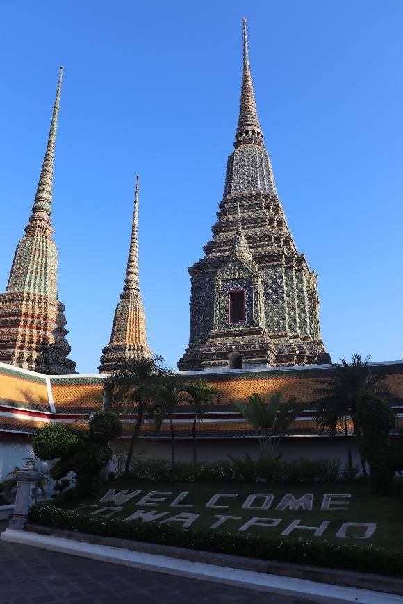 Place Buda reclinado