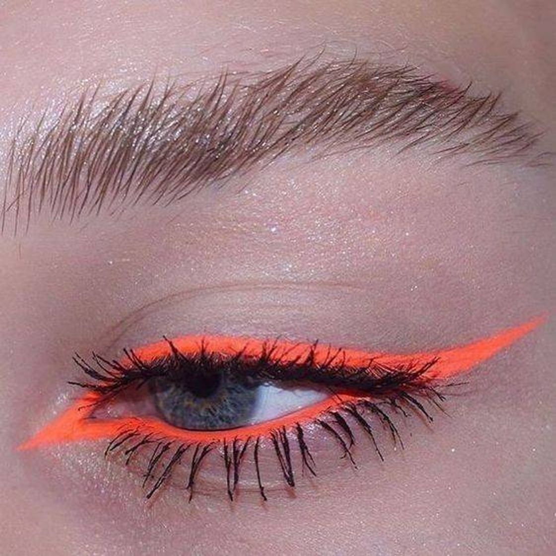 Fashion Delineado laranja neon