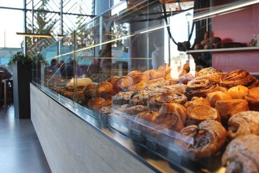 La Parisienne French Bakery