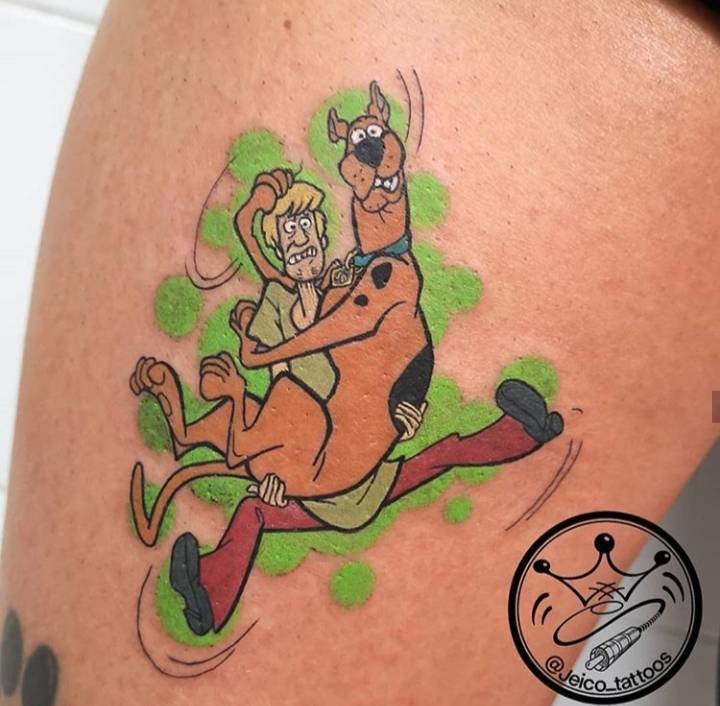 Moda Scooby tattoo