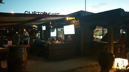 Custom Cafe Rock