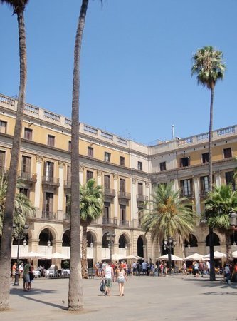 Lugar Plaça Reial