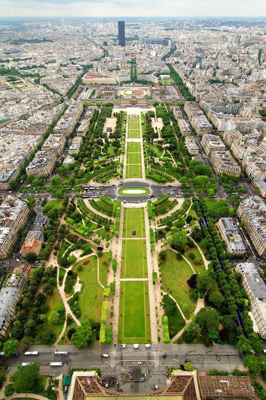 Place Campo de Marte