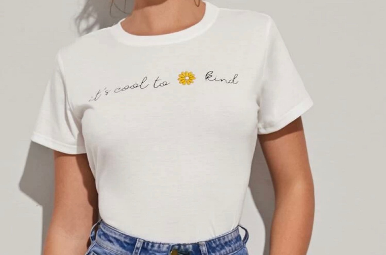 Social Camiseta con estampado de flor y slogan