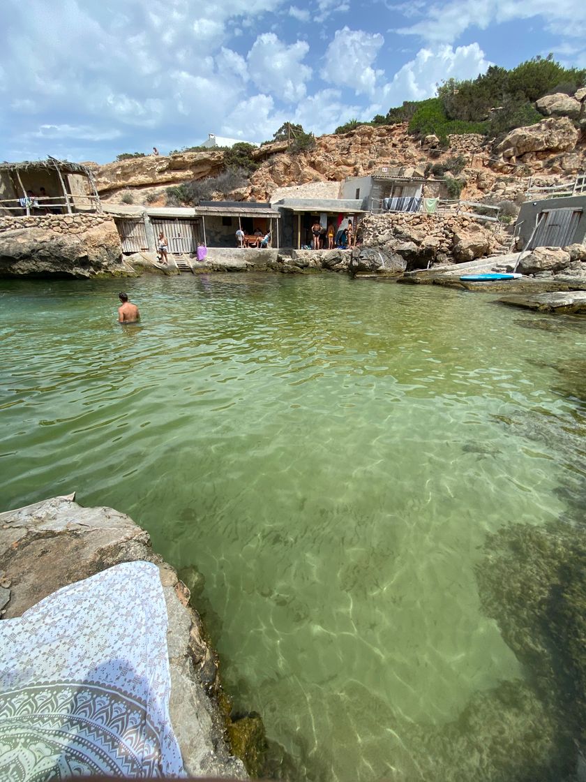 Lugar Embarcaderos Cala Tarida