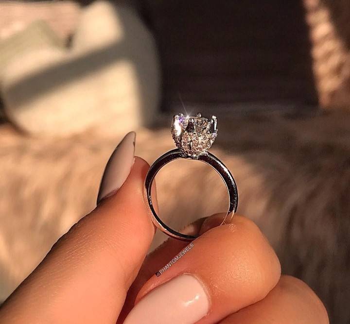 Social AMORE SOLITAIRE STERLING SILVER RING £ 29.99

