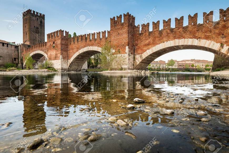 Lugar Puente de Piedra