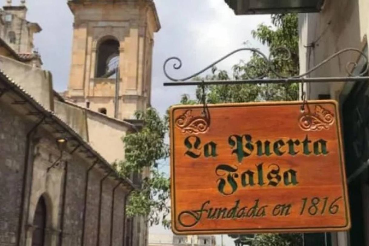 Restaurantes La Puerta Falsa