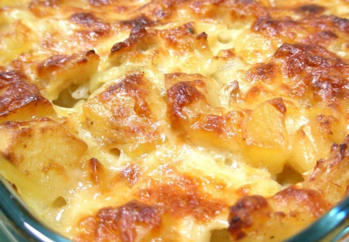 Moda Bacalhau com Natas. O Prato mais popular de Portugal!❤🖤💛