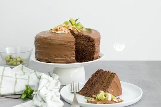 Bolo de chocolate com mousse de batata-doce