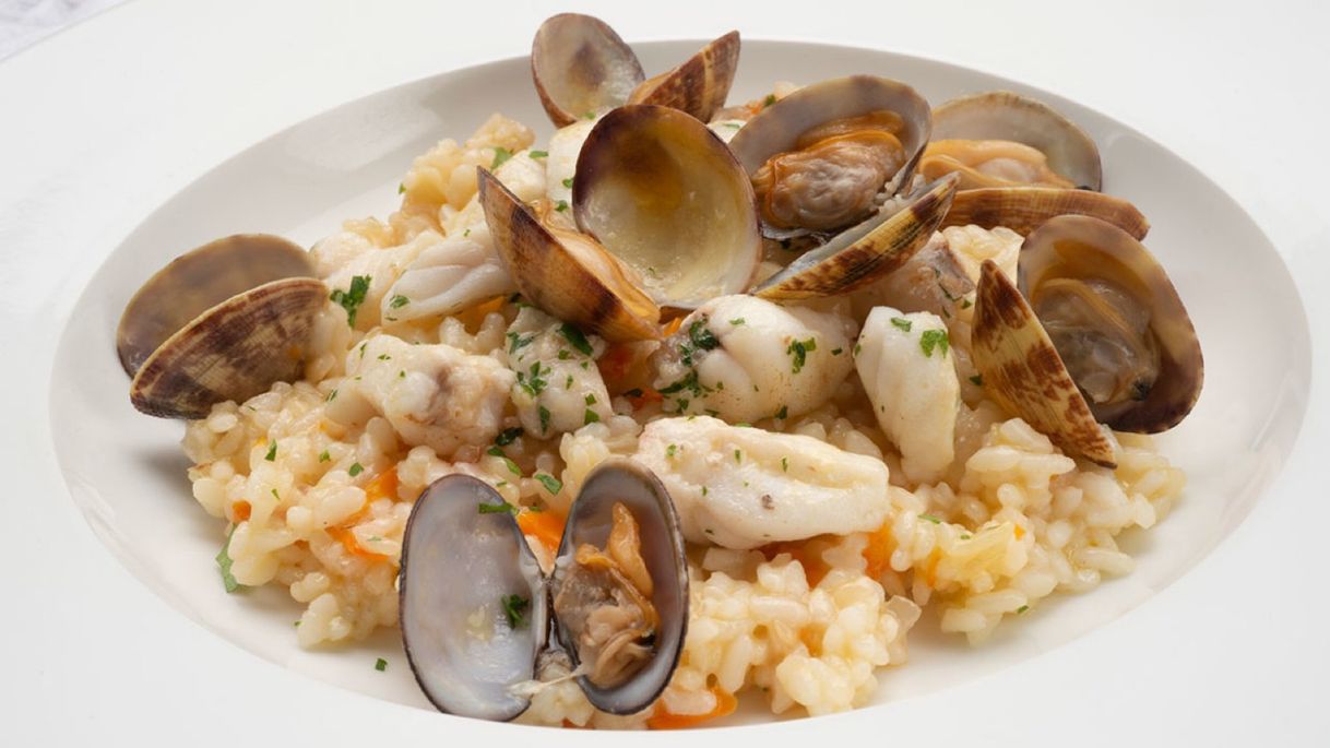 Social Receta de arroz con rape y almejas