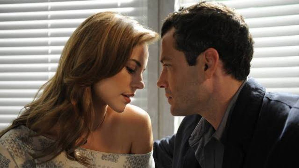 Serie Rastros de Mentiras