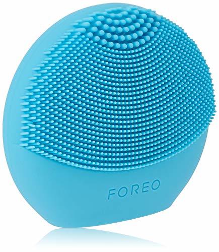 Product LUNA play plus de FOREO es el cepillo facial recargable de silicona