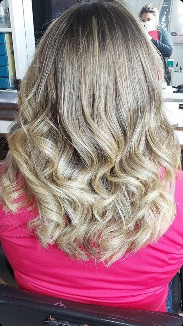 Moda Técnicas Revolucionárias de Mechas, Balayage e Colorimetria 