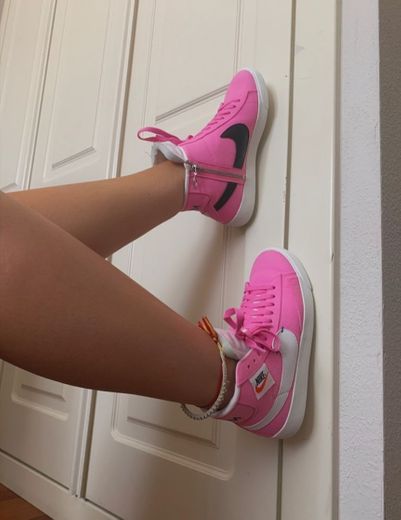 Nike W Blazer Mid Rebel, Zapatillas de Baloncesto para Mujer, Multicolor