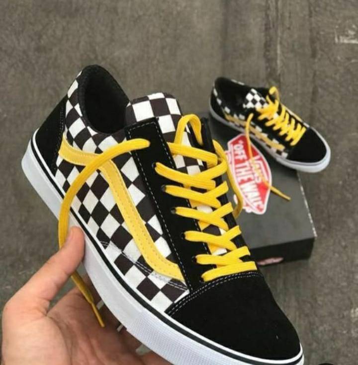 Social Vans 