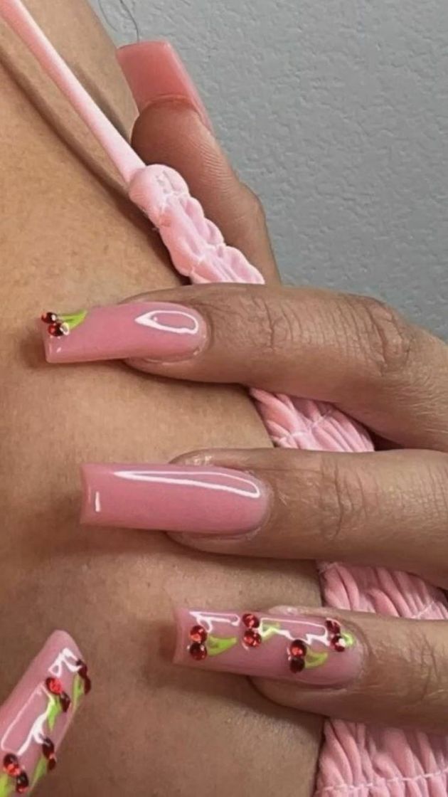 Social Aesthetic nails