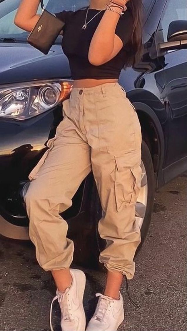 Social Roupa com cargo pants 
