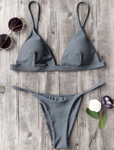 Bikini con Tirante fino con escote en pico