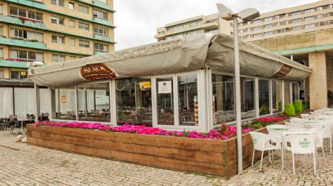 Restaurantes Black Coffee - Restaurante | Bar | Café - Copos e Francesinhas em Matosinhos