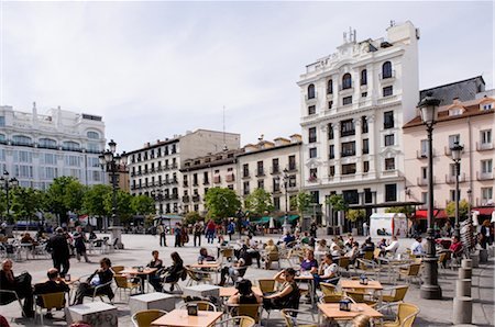 Place Plaza de Santa Ana