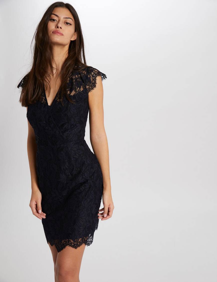 Vestido com mangas curta