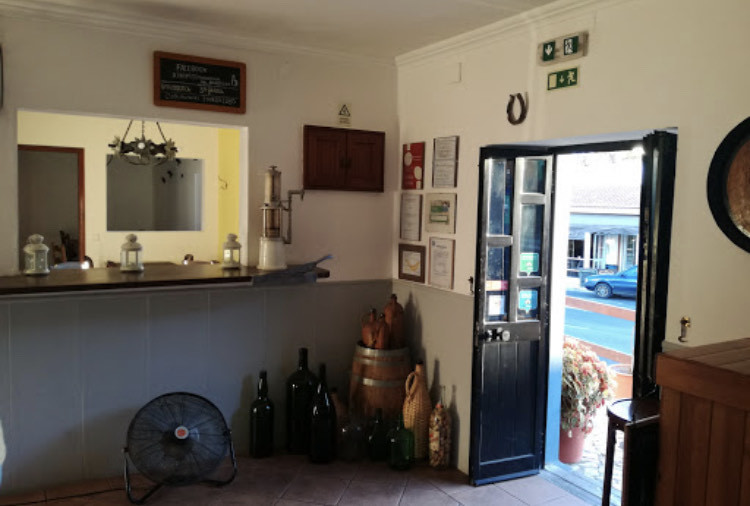 Restaurantes Xiripiti Taberna