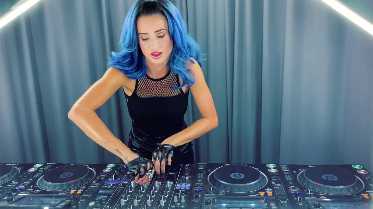 Moda DJ Juicy M