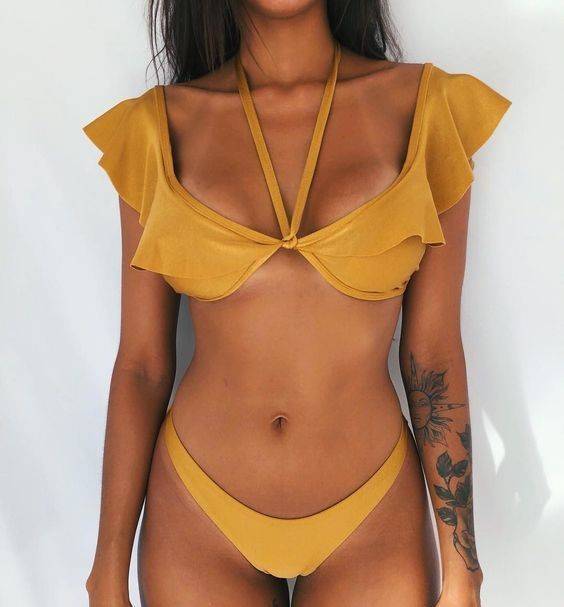 Moda biquíni amarelo 💛