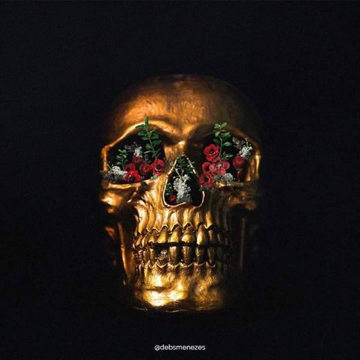 Golden skull 💀🌺