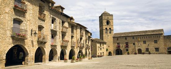 Place AINSA- huesca