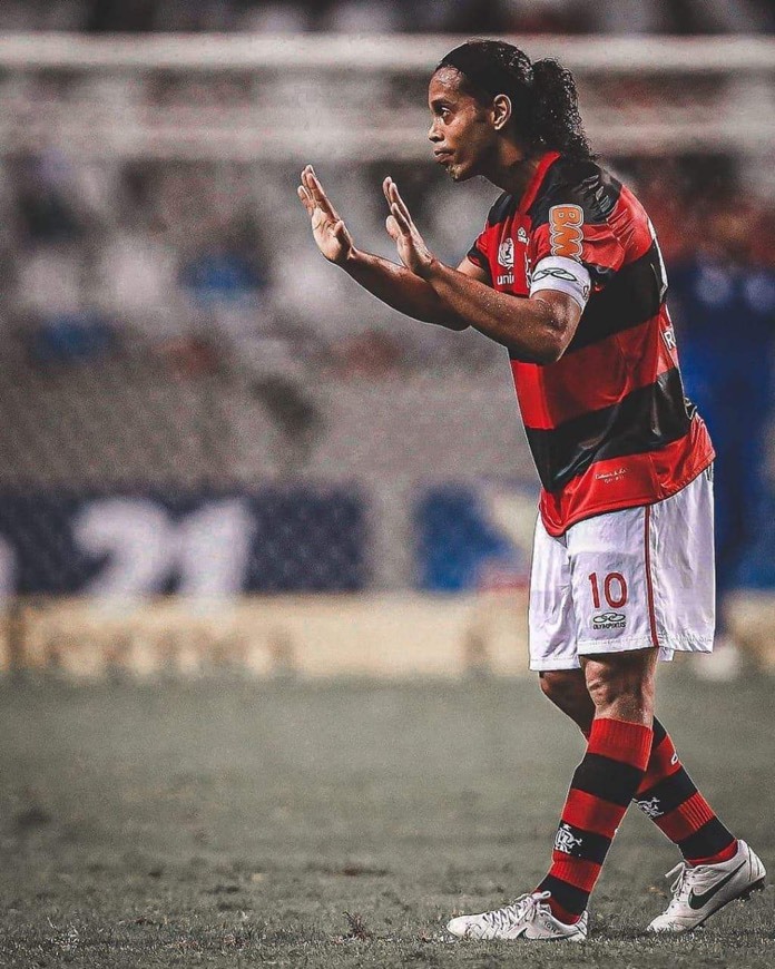 Fashion Ronaldinho Gaúcho - O bruxo 🧙🏾‍♂️ 