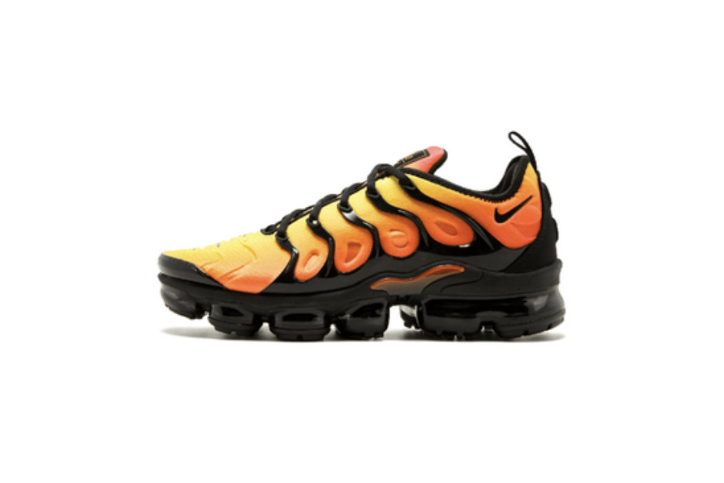 Producto NIKE AIR VAPORMAX PLUS AMARILLAS Y NARANJAS