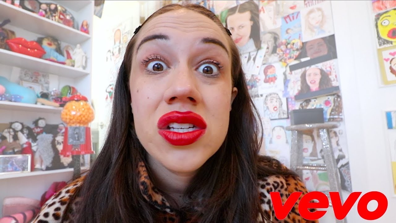 Fashion Miranda Sings - YouTube