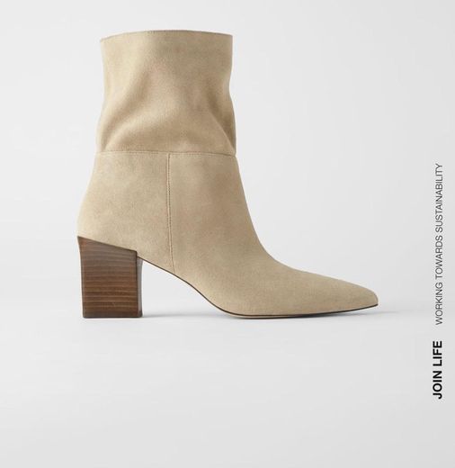 Soft split suede high heels Zara