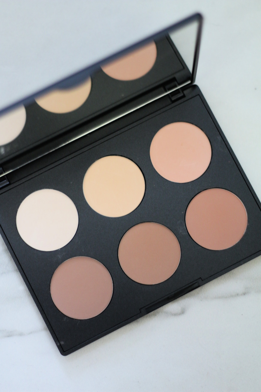 Producto Studio Fix Sculpt and Shape Contour Palette M.AC