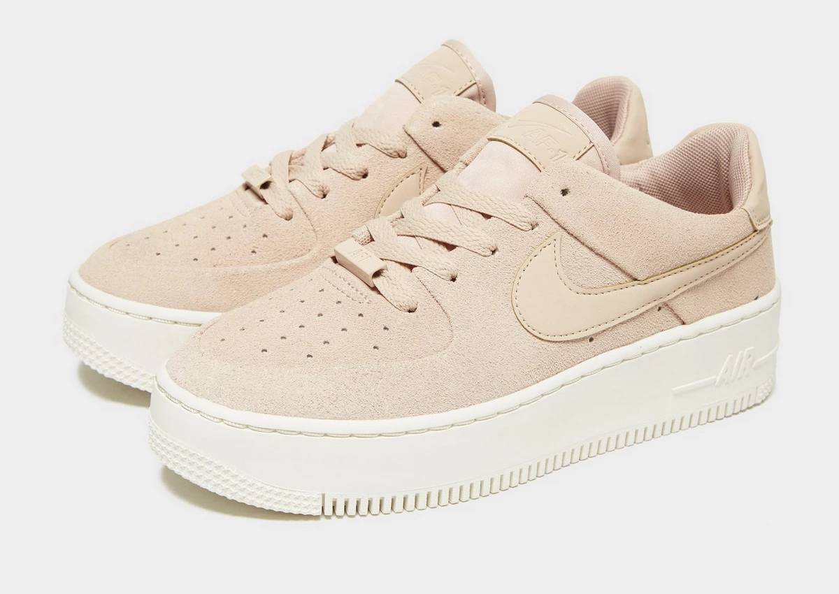 Products Nike Air Force 1 Sage Low para Mulher