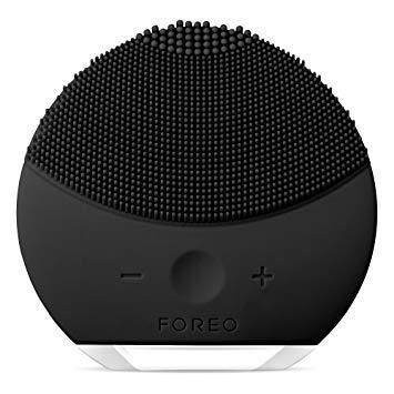 Social LUNA mini 2 de FOREO es el limpiador facial con modo anti-edad.